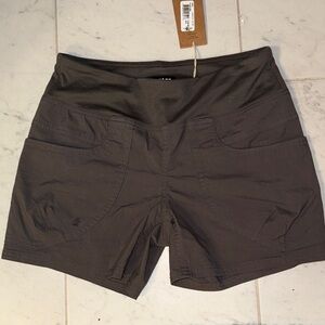 Prana Women's Charcoal Cargo Shorts size Small